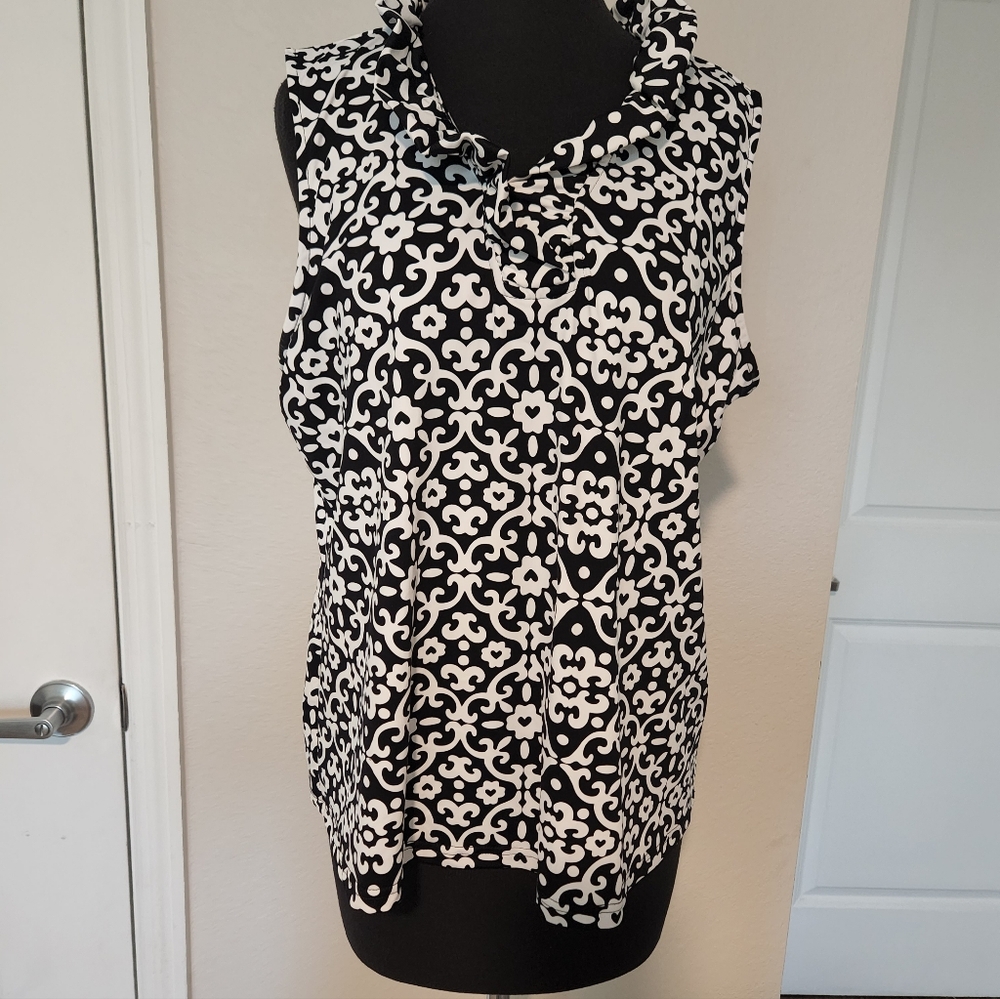 Lulu-B Black and White Patterned Blouse - Picture 2 of 7